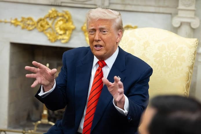 🇺🇸 Trump promet une “très, très grande annonce” avant son voyage au Moyen-Orient 1 🇺🇸 Trump promet une “très, très grande annonce” avant son voyage au Moyen-Orient