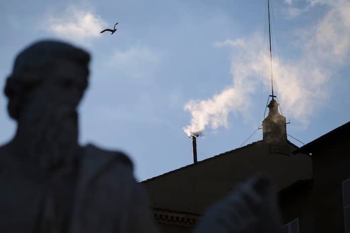 🇻🇦 Fumée blanche au-dessus du Vatican : un nouveau pape a été élu 1 🇻🇦 Fumée blanche au-dessus du Vatican : un nouveau pape a été élu