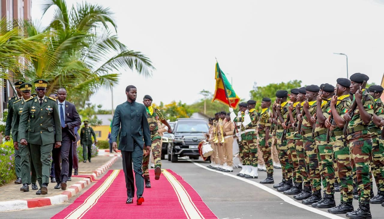 🇸🇳 Le président Bassirou Diomaye Faye appelle à la synergie interministérielle pour une maîtrise des technologies de défense 1 🇸🇳 Le président Bassirou Diomaye Faye appelle à la synergie interministérielle pour une maîtrise des technologies de défense