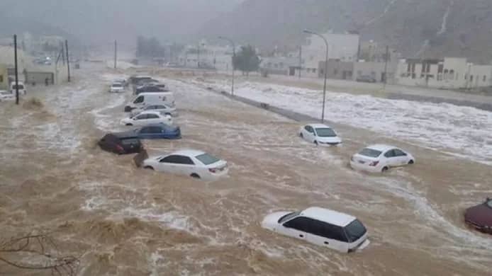 🌊 Au moins 14 morts, dont plusieurs écoliers, dans des inondations à Oman 1 🌊 Au moins 14 morts, dont plusieurs écoliers, dans des inondations à Oman