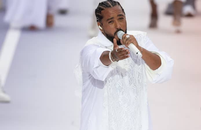 👥 Slimane accusé d’agression sexuelle: le chanteur entendu par la police
