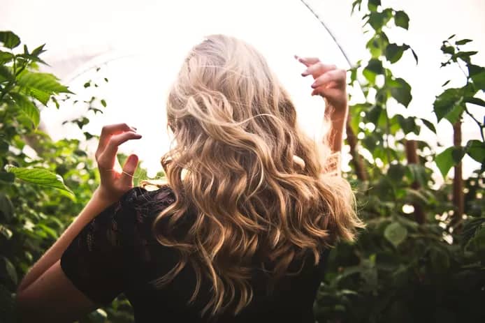 👩🦰️ Se laver les cheveux avec de l'eau de riz pour qu'ils poussent plus vite: est-ce vraiment efficace? 1 👩🦰️ Se laver les cheveux avec de l’eau de riz pour qu’ils poussent plus vite: est-ce vraiment efficace?