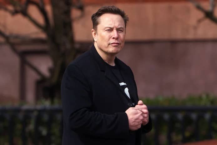 🇺🇸 Elon Musk présente Grok 3, son logiciel d’IA, pour rivaliser avec ChatGPT et DeepSeek 1 🇺🇸 Elon Musk présente Grok 3, son logiciel d’IA, pour rivaliser avec ChatGPT et DeepSeek
