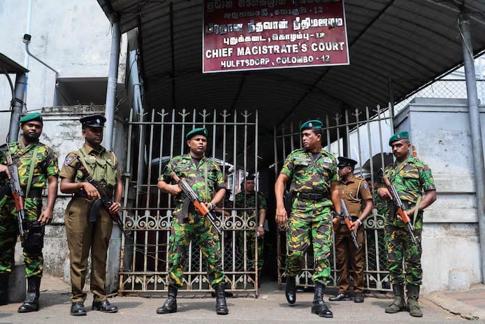 🇱🇰 Un baron de la drogue abattu en plein tribunal par un homme déguisé en avocat 1 🇱🇰 Un baron de la drogue abattu en plein tribunal par un homme déguisé en avocat