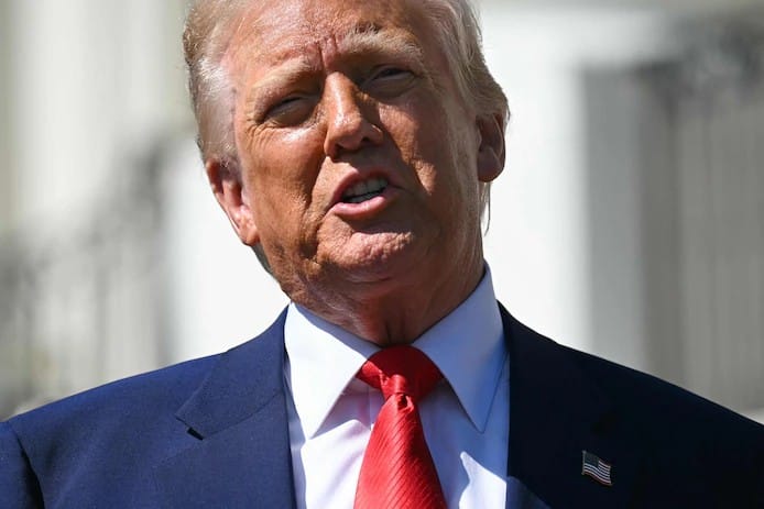 🇺🇸 Guerre commerciale : Trump relance l’offensive contre la Chine, mais accorde une trêve aux autres pays 1 🇺🇸 Guerre commerciale : Trump relance l’offensive contre la Chine, mais accorde une trêve aux autres pays