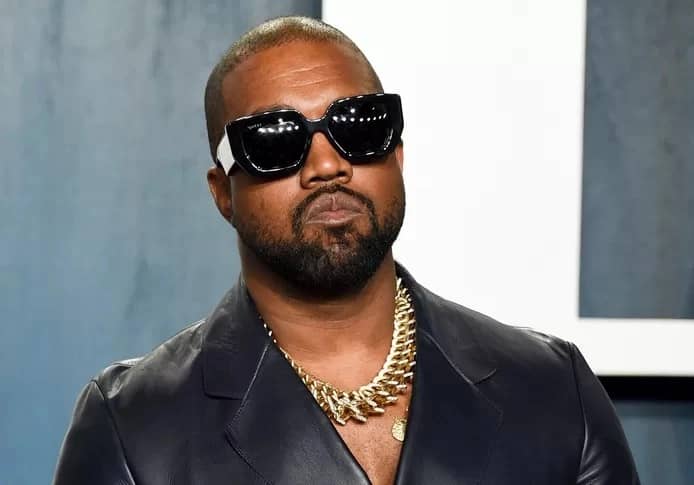 🇧🇪 Kanye West face à un policier lors de son voyage en Belgique: “Il a pointé une arme sur moi” 1 🇧🇪 Kanye West face à un policier lors de son voyage en Belgique: “Il a pointé une arme sur moi”