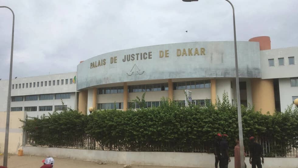 🇸🇳 Fonds Covid-19 : les personnalités interpellées présentées au procureur à Dakar 1 🇸🇳 Fonds Covid-19 : les personnalités interpellées présentées au procureur à Dakar