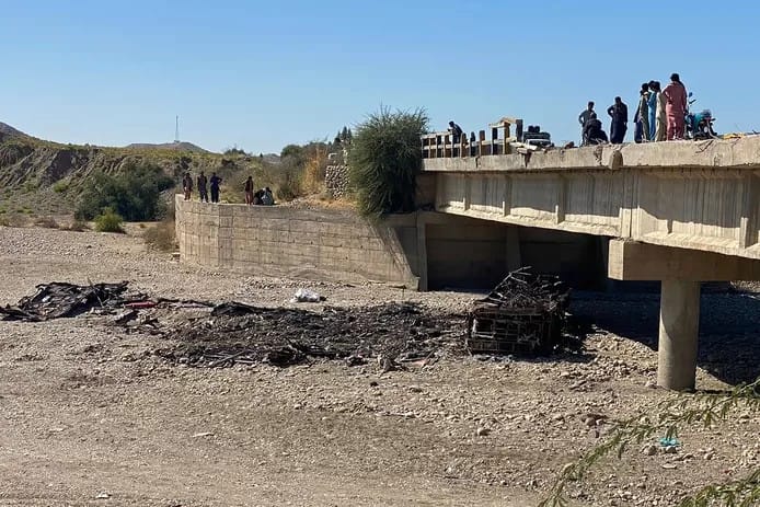 🇵🇰 Drame au Pakistan: un accident de bus fait au moins 40 morts 4 image 297