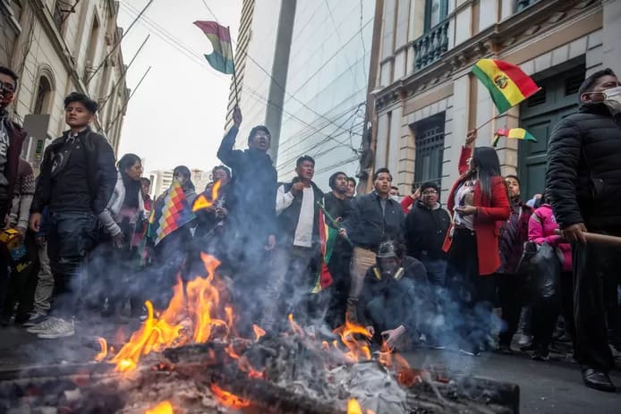 🇧🇴 Tentative de coup d’État en Bolivie, le chef de l’armée arrêté 6 telecharger 97